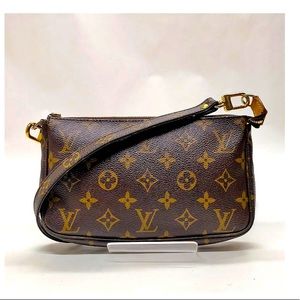 Louis Vuitton LV Accessories Pouch Bag  Pochette Accessoires Monogram
